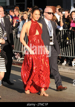 Hollywood, CA, Stati Uniti d'America. 25 Maggio, 2017. 25 Maggio 2017 - Hollywood, California - Gal Gadot. Premiere mondiale della Warner Bros Foto' ''Wonder Woman" tenutosi presso il Teatro Pantages a Hollywood. Photo credit: Birdie Thompson/AdMedia Credito: Birdie Thompson/AdMedia/ZUMA filo/Alamy Live News Foto Stock