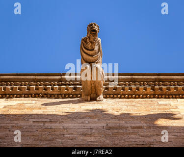 Gargoyle su Reial Major Palace in Barcelona, Catalogna, Spagna Foto Stock