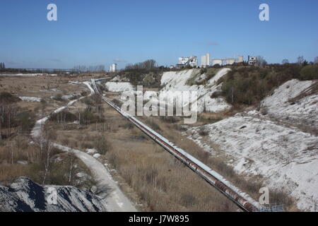 Materiali di costruzione di opere di cemento cemento pit materiale da costruzione marl attenzione Foto Stock