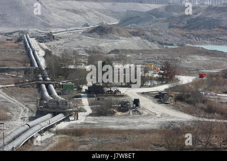 Materiali di costruzione di opere di cemento cemento pit materiale da costruzione marl attenzione Foto Stock