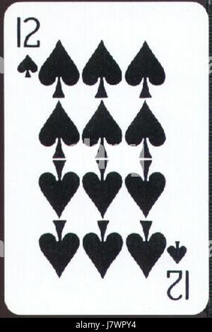 Le 12 di picche sono una carta da gioco di un mazzo standard, che simboleggia una delle quattro tute. È spesso associato a vari significati simbolici nei giochi di carte e nel racconto della fortuna. Foto Stock