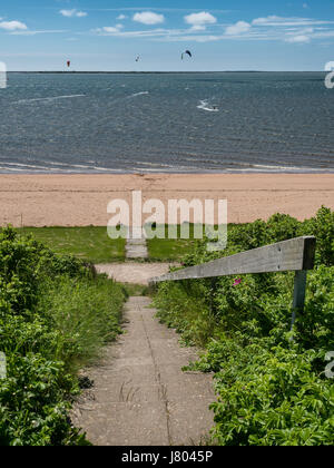 Le scale fino al lungomare in Hjerting, Esbjerg Danimarca Foto Stock