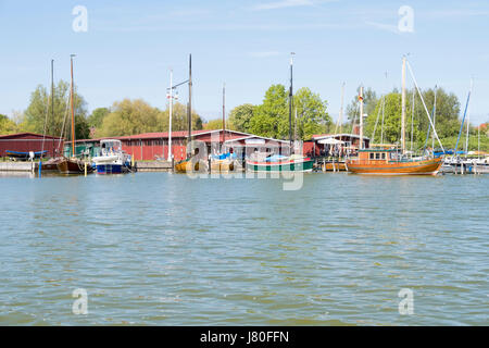 Porto di Wustrow, Meclenburgo-Pomerania Occidentale, Germania Foto Stock