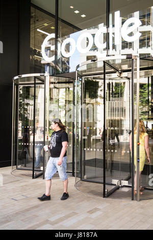 L'ingresso a Google di King Cross per uffici della sede centrale di Camden, Londra, Regno Unito Foto Stock