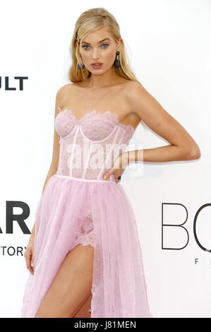 Elsa Hosk frequentando l'amfAR's 24th Cinema contro Aids Gala durante il settantesimo Cannes Film Festival a Hotel du Cap-Eden-Roc in Antibes Maggio 25, 2017 | Verwendung weltweit/picture alliance Foto Stock