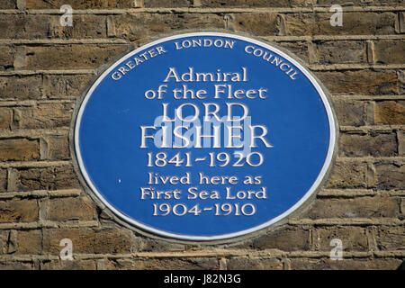 Greater London consiglio targa blu segnando un home di ammiraglio della flotta signore fisher, queen annes street, Westminster, Londra, Inghilterra Foto Stock