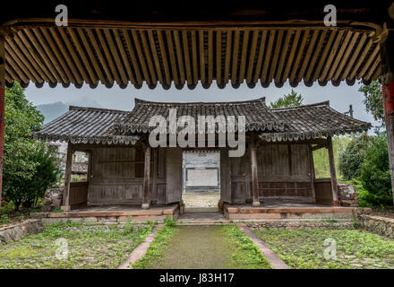Cortile interno in corrispondenza di Yubei antico villaggio, città Yantan, Yongjia County, nella provincia di Zhejiang, in Cina. Foto Stock
