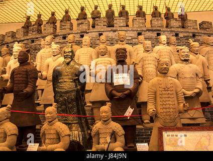 Guerrieri di Terracotta in formazione Foto Stock