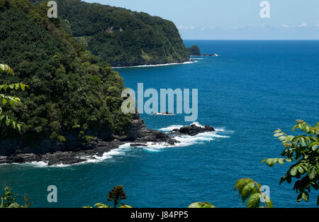 L'avvolgimento Hana Autostrada, strada di Maui, Hawaii Foto Stock