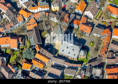 St. Georg, chiesa square, il centro storico, Hattingen, distretto della Ruhr, Nord Reno-Westfalia, Germania Foto Stock