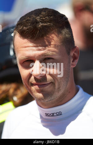 Nuerburg, Germania. 27 Maggio, 2017. Usa driver americano Jeff Westphal (Scuderia Cameron Gluckenhaus), fotografati prima dell' inizio della 24 Ore del Nuerburgring racing in Nuerburg, Germania, 27 maggio 2017. Foto: Thomas Frey/dpa/Alamy Live News Foto Stock