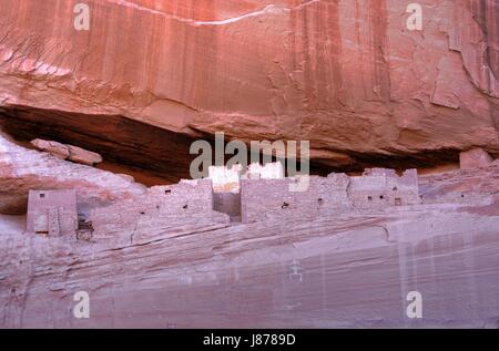 Rovine Canyon monumento storico parco d'arte vasto deserto marrone americano Foto Stock