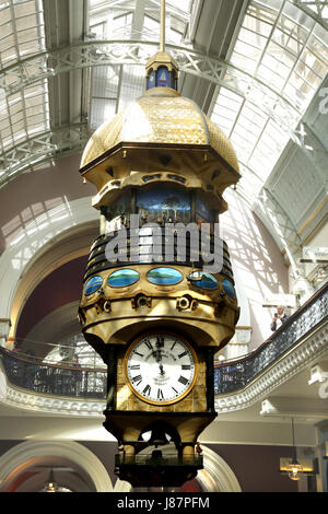 Il 'Grande Orologio Australiana' che a Queen Victoria Building in Sydneys Distretto Centrale degli Affari Foto Stock