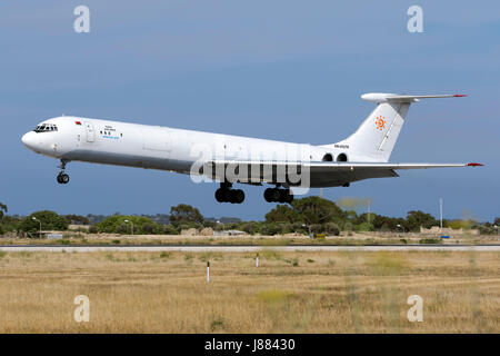 Rada Airlines Ilyushin Il-62MGr [EW-450TR] pista di atterraggio 31. Questo velivolo è estremamente raro oggigiorno! Foto Stock