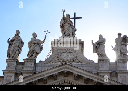 La sede ufficiale del Papa, la basilica di San Giovanni in Laterano è la più alta classifica chiesa cattolica, Roma, Italia. Foto Stock