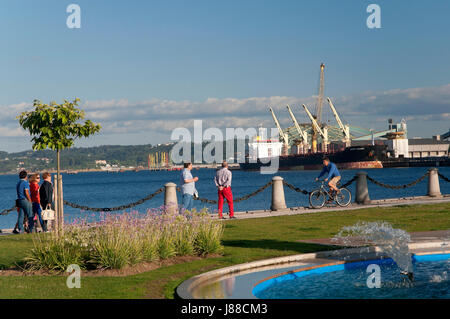 La veduta urbana, il lungomare, La Coruna, regione della Galizia, Spagna, Europa Foto Stock