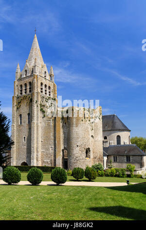 Francia, Loiret, Meung-sur-Loire, Chiesa di Saint-Liphard Foto Stock