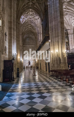 Risultati immagini per LA CATTEDRALE DI ALMERIA