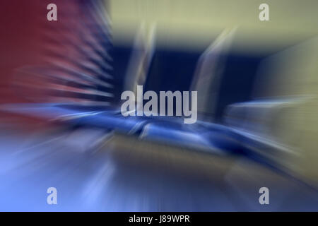 Tre sedie isolato nella reception hall. Foto Stock