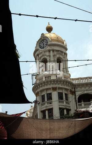 La torre e il clock del Metropolitan building,Jawaharlal Nehru Road Kolkata West Bengal India Foto Stock