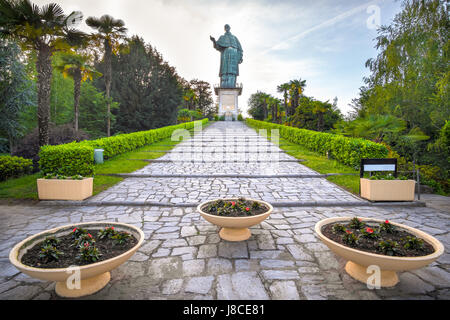 San Carlo Borromeo colosso città di Arona, Lago Maggiore, Regione Piemonte Italia Foto Stock