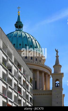 Nikolaikirche potsdam brilla di nuovo splendore Foto Stock