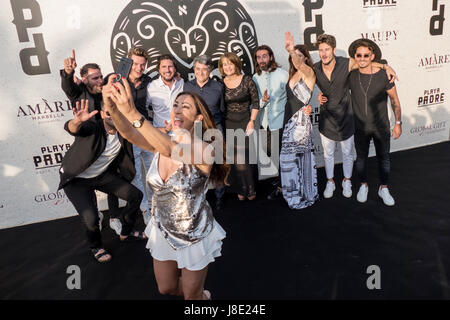 Marbella, Spagna. 27 Maggio, 2017. Maria Bravo durante l inaugurazione del "Playa Padre' bar sulla spiaggia di Marbella. 27/05/2017 Credit: Gtres Información más Comuniación on line,S.L./Alamy Live News Foto Stock