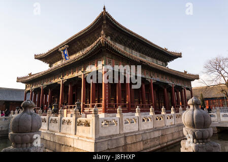 Bi Yong Hall, edificio centrale dell'Imperial College, Gou Zi Jian Guozijian Street, Dongcheng District, Pechino, Cina Foto Stock