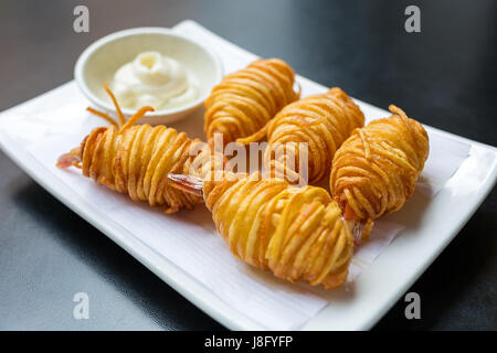 Tagliatelle rotoli con Gamberi Foto Stock