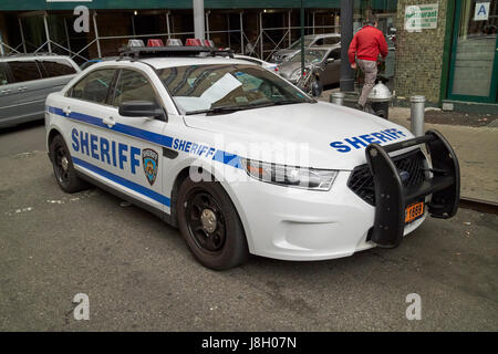 Città di new york sheriff dipartimento di polizia ford interceptor cruiser veicolo New York City USA Foto Stock