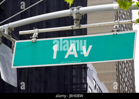 First Avenue strada segno New York City USA Foto Stock