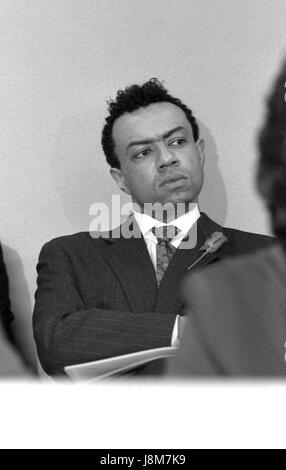 Paolo Boateng, partito laburista membro del Parlamento per il Brent Sud, frequenta un partito conferenza stampa a Londra in Inghilterra il 29 gennaio 1990. Foto Stock