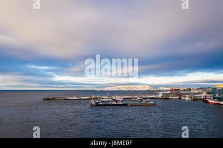 Vardø è una città nella contea di Finnmark nell estremo nord-est della Norvegia. Foto Stock