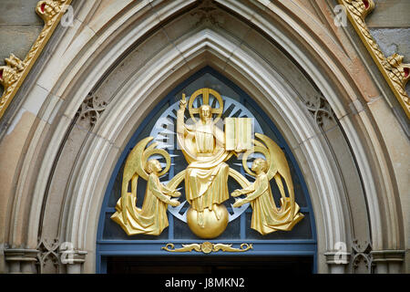 Cattedrale di Blackburn, ufficialmente Chiesa Cattedrale di Blackburn Santa Maria la Vergine con san Paolo, Anglicana nel cuore di Blackburn Town Center, in Lan Foto Stock