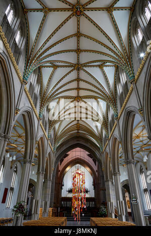 Cattedrale di Blackburn, ufficialmente Chiesa Cattedrale di Blackburn Santa Maria la Vergine con san Paolo, Anglicana nel cuore di Blackburn Town Center, in Lan Foto Stock