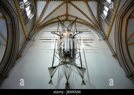 Cattedrale di Blackburn, ufficialmente Chiesa Cattedrale di Blackburn Santa Maria la Vergine con san Paolo, anglicani, artwork lavoratore Cristo da John Hayward Foto Stock