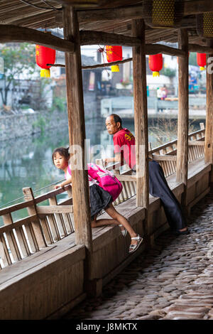 Yantou, Yongjia, Zhejiang, Cina. Lishui Street. Foto Stock