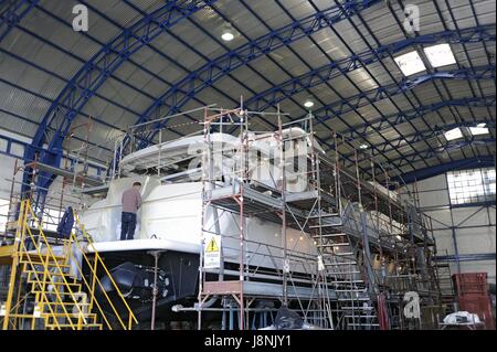 Viareggio (Toscana, Italia), cantieri navali e costruzione di grandi yacht di lusso Foto Stock