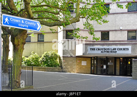 Croydon crown court ingresso Londra UK Law Courts edificio in Altyre Road include Crown & i tribunali della Contea come pure la materia civile & Family Court Center Foto Stock