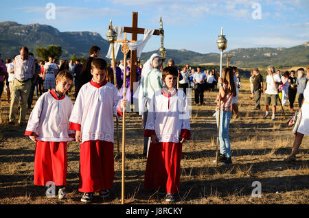 La processione di 'picaos' durante la croce di settembre. San Vicente de Sonsierra. La Rioja. Spagna, Europa Foto Stock