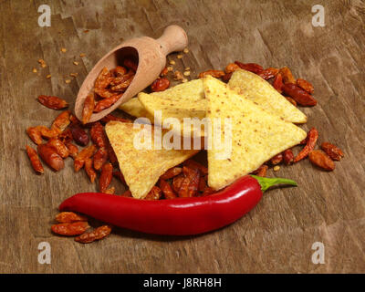 Salsiccia per pizza, nachos, chili chili, tipico messicano, america latina, note Foto Stock