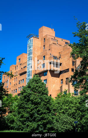 80s architettura del libero scambio Wharf a Wapping, London, Regno Unito Foto Stock