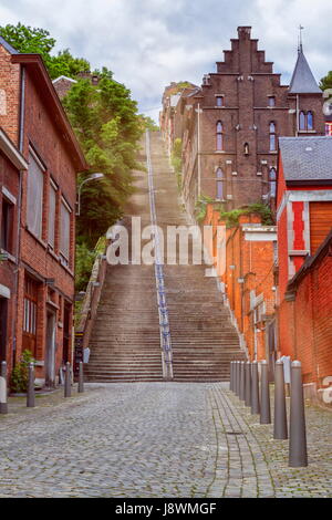 Montagne de Bueren, 374-passo scalinata di Liegi, Belgio Foto Stock