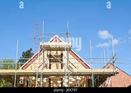 Proprietà essendo costruito con acciaio e telaio in legno Foto Stock