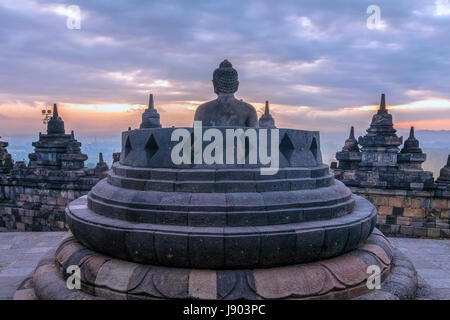 Tempio di Borobudur, Magelang, Java, Indonesia, Asia Foto Stock