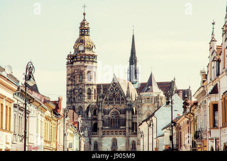 Spettacolare Santa Elisabetta nella cattedrale di Kosice, Repubblica slovacca. Foto retrò filtro. Destinazione di viaggio. Foto Stock