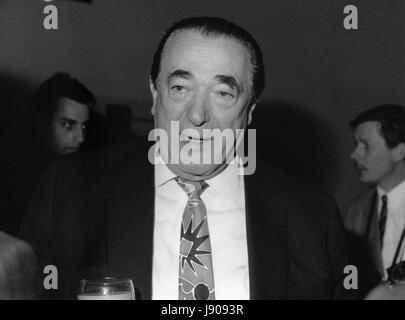 Robert Maxwell, presidente del gruppo specchietto quotidiani, partecipa a una conferenza stampa a Londra in Inghilterra il 17 aprile 1991. Foto Stock