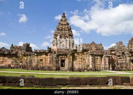 Prasat Hin di Phnom Rung o di Phnom Rung castello in pietra in Phnom Rung Parco Storico al mattino , Buriram Provincia , della Thailandia Foto Stock