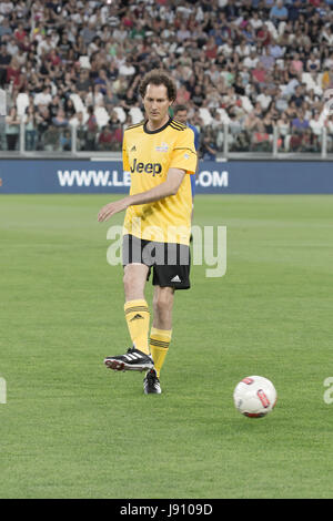 Torino, Italia. Il 30 maggio 2017. Football Match di beneficenza, La Partita del Cuore 2017.La Juventus Stadiun, Torino. Cantanti nazionale di calcio vs.campioni del calcio reasearch team.John Elkann giocatore della Champions della ricerca di football team in azione Credit: RENATO VALTERZA/Alamy Live News Foto Stock