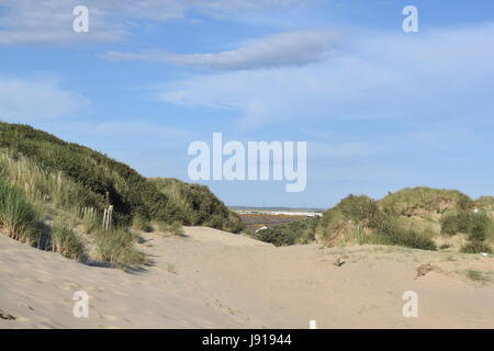 Castello di segale, Chiesa e Camber Sands Foto Stock